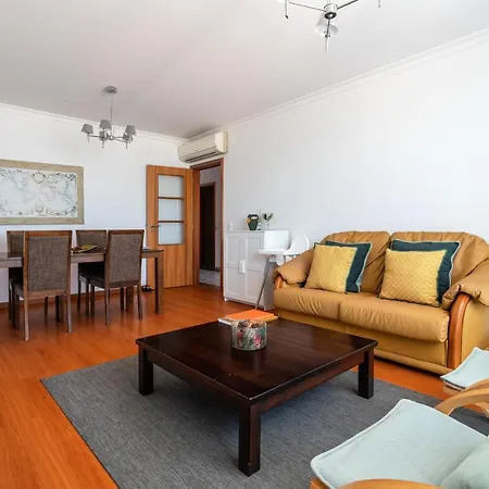 Alojamento Santa Maria Apartment *