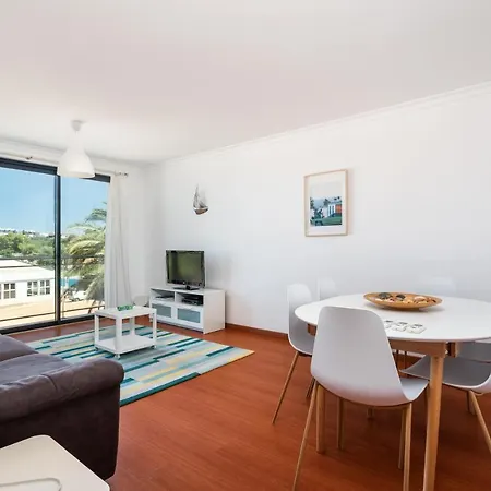 Alojamento Santa Maria Apartment *