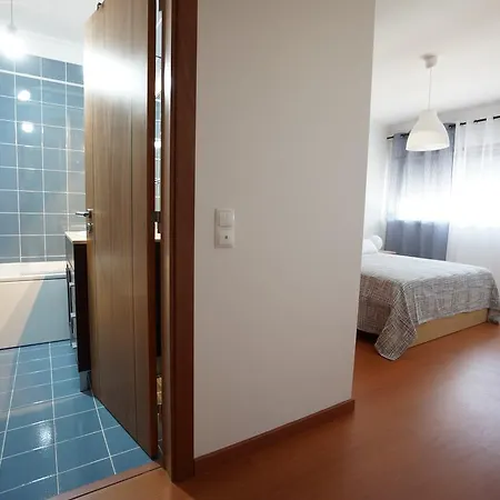 Apartment Alojamento Santa Maria *